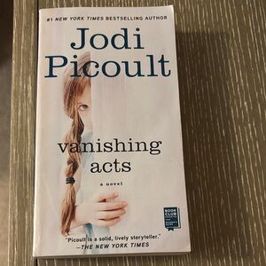 Jodi Picoult 'Vanishing Acts' Softcover Book